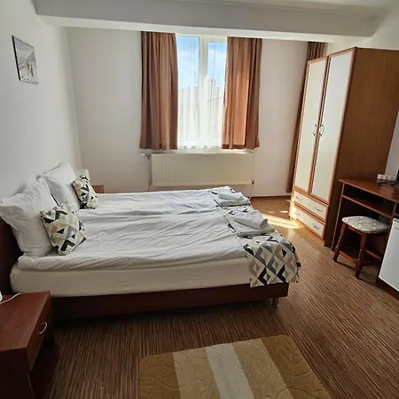 Maison d'hôtes Cтаи за гости бърдареви Bansko