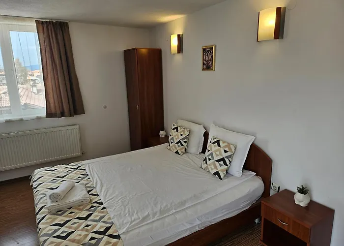 Gasthuis Cтаи за гости бърдареви